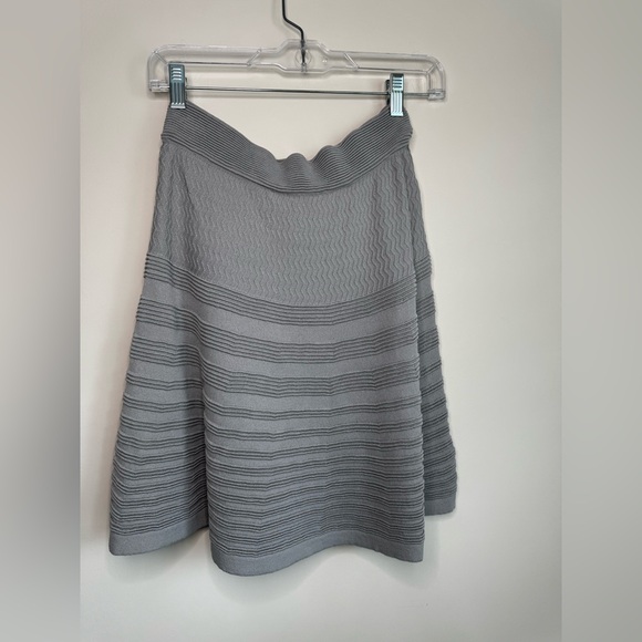 NWOT Textured Knitted Skirt in a grayish blue - Picture 12 of 12